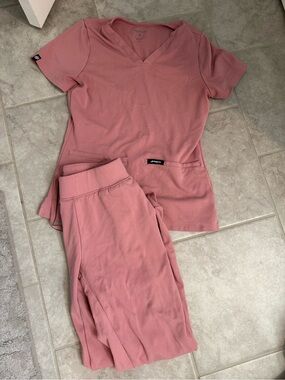 Januu Pink V-neck Scrub Set Top & Pants